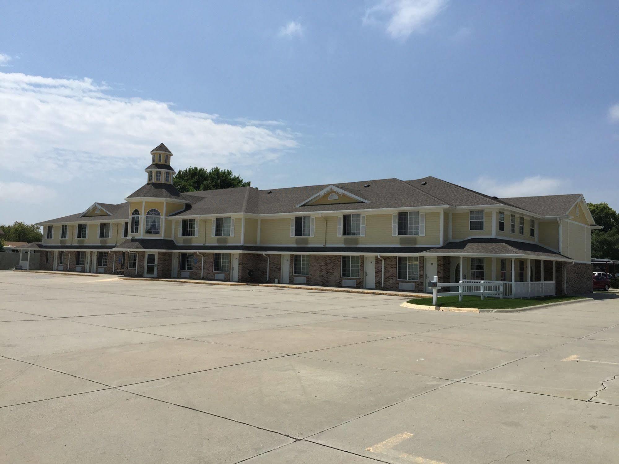 Platte Valley Inn Columbus Exterior photo